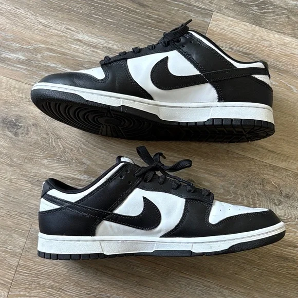 Nike Men's Panda Dunks Black and White Sneakers - Picture 9 of 11
